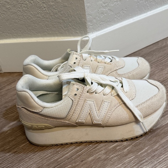 New Balance Women's 574 Off-White Platform Sneakers - Picture 1 of 5